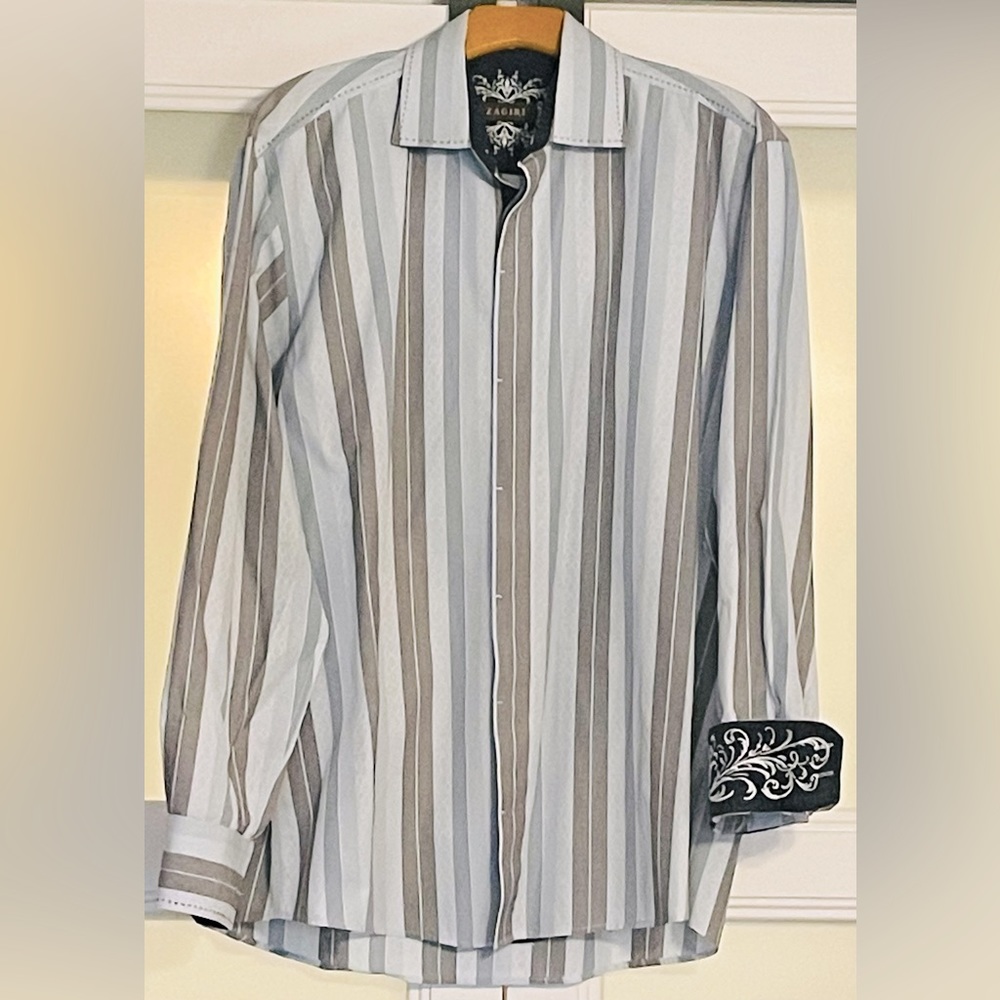 Zagiri Men’s Designer Blue Flip Cuff Dress Shirt/ Detailed Hemwork